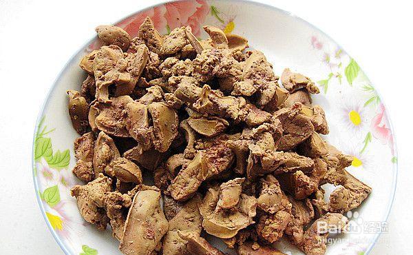 跟着做美味的泡椒鸡肝
