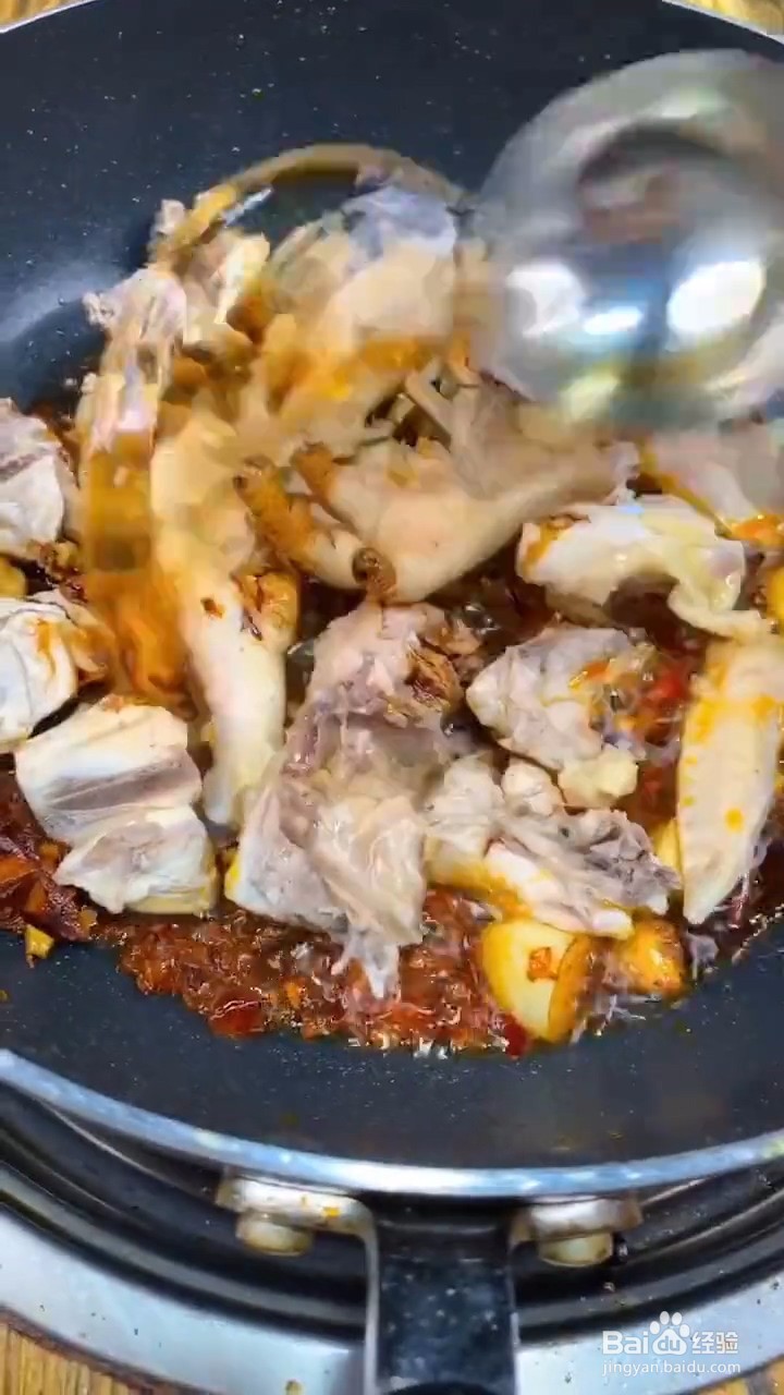 教你如何在家正确自制芋头烧鸡肉