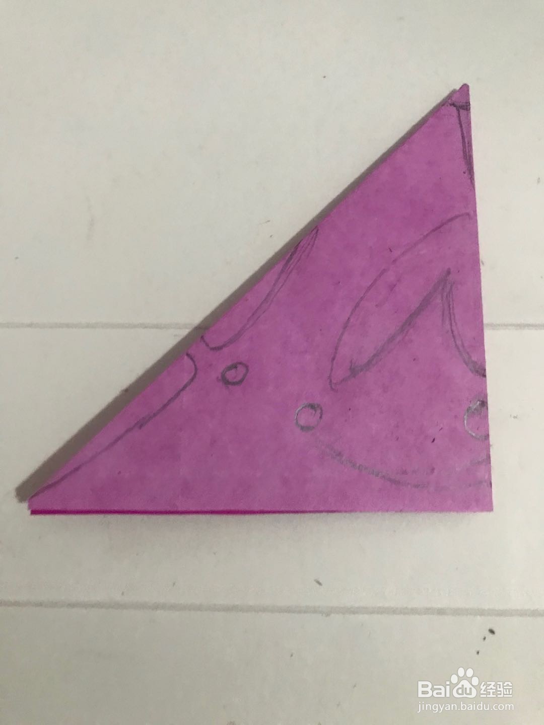 幼儿园手工启蒙 怎样用彩纸剪一块漂亮的桌布