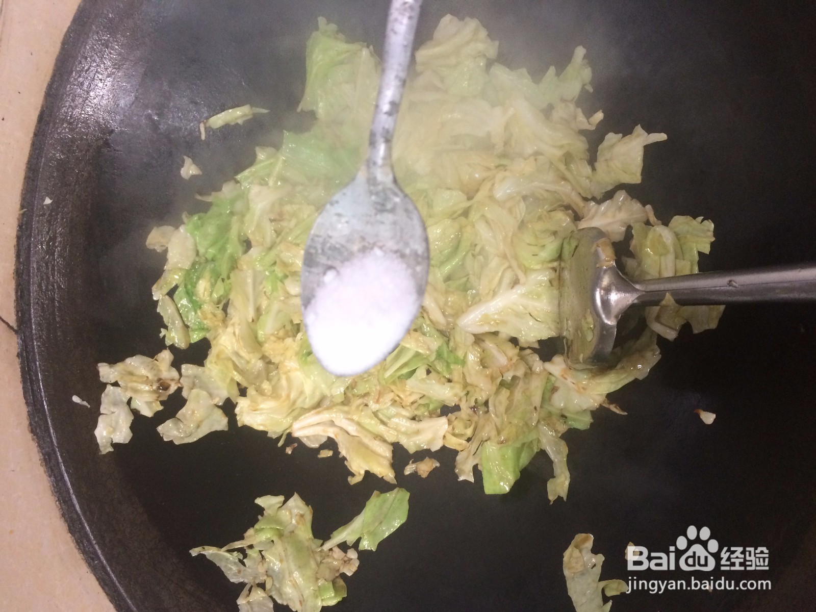 清炒莲白的简单做法