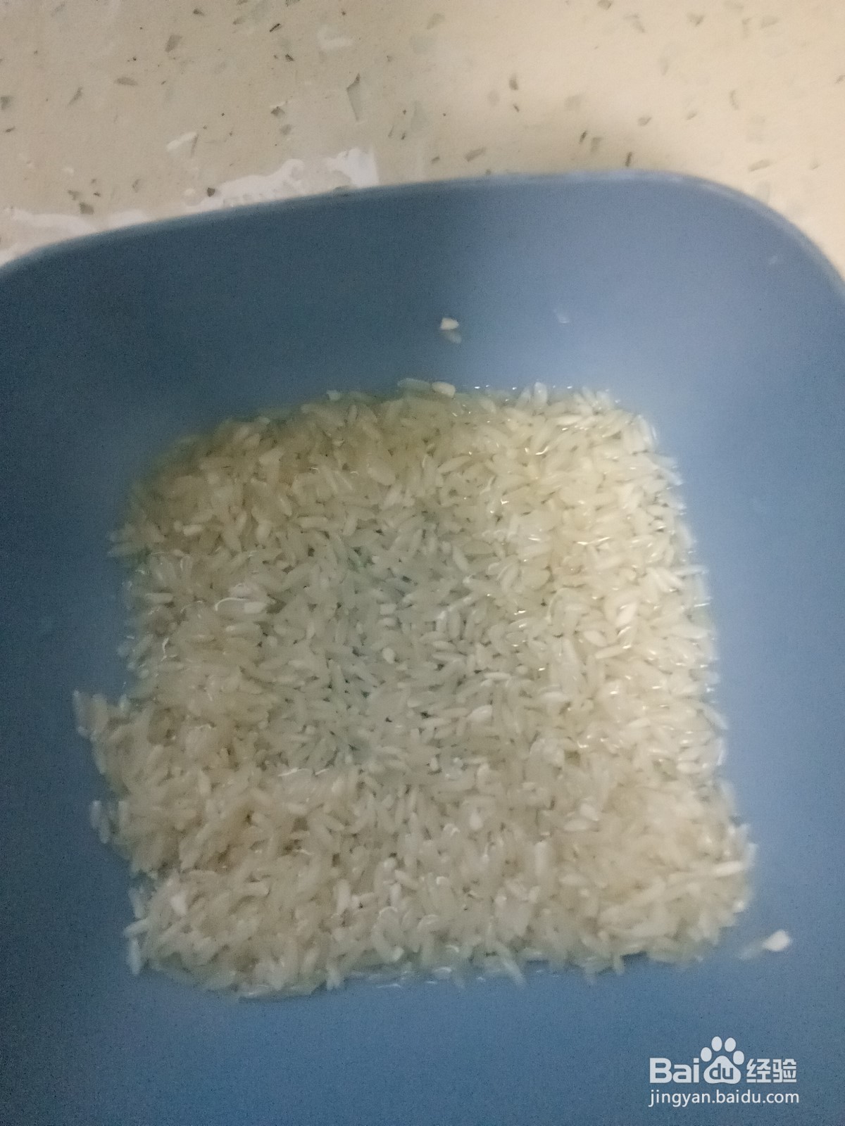 燕麦黑米红枣粥