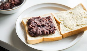 怎样制作海盐红豆沙乳酪热压三明治步骤