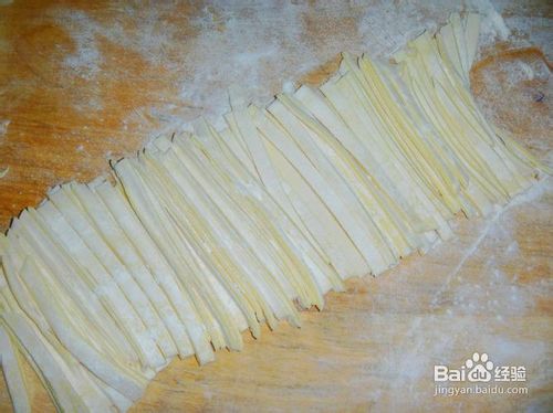 【我爱我的家】妈妈味道的---西红柿玉米切条