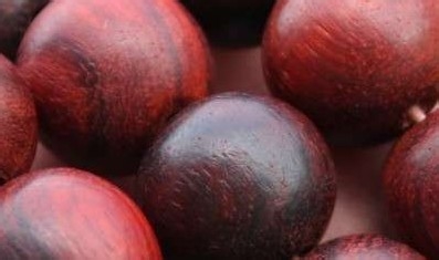 初级玩家，请区分仿制印度小叶紫檀手串