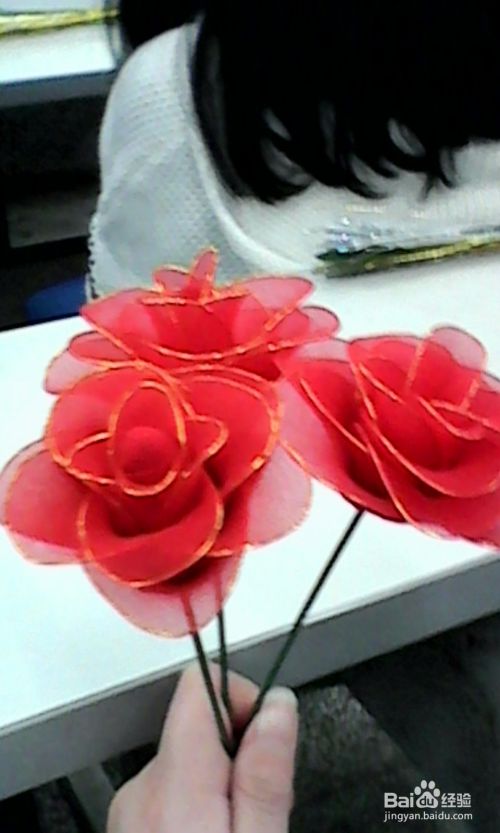 怎样使用丝网花制作DIY玫瑰