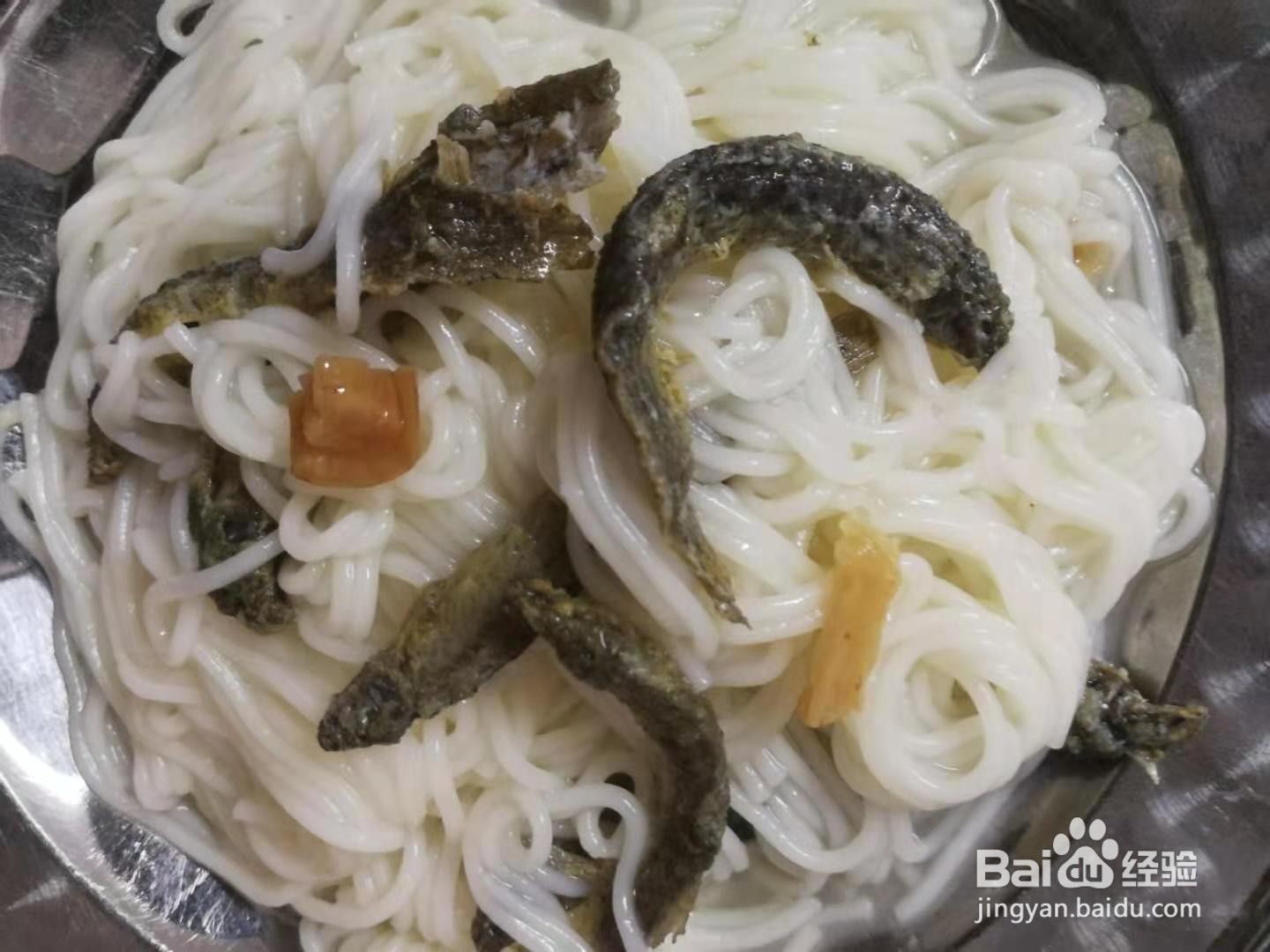 如何制作泥鳅萝卜干面