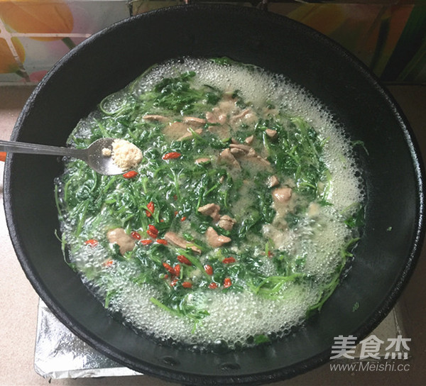益母草猪肝汤