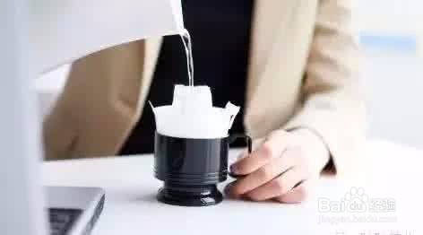 为什么每天要多喝水呢？