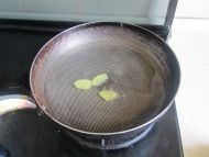 鲜菇芹菜鱿鱼丝