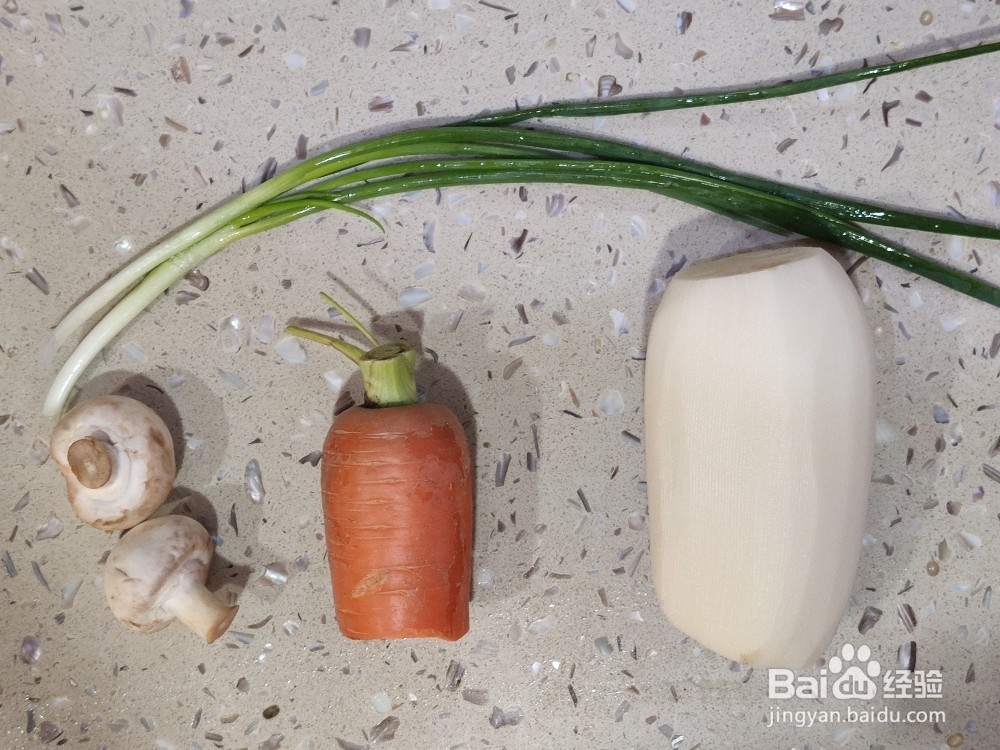 如何自作糖醋藕片？