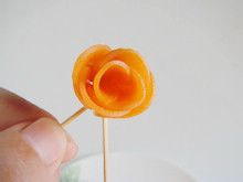 为美食增加几分色彩—巧做胡萝卜花