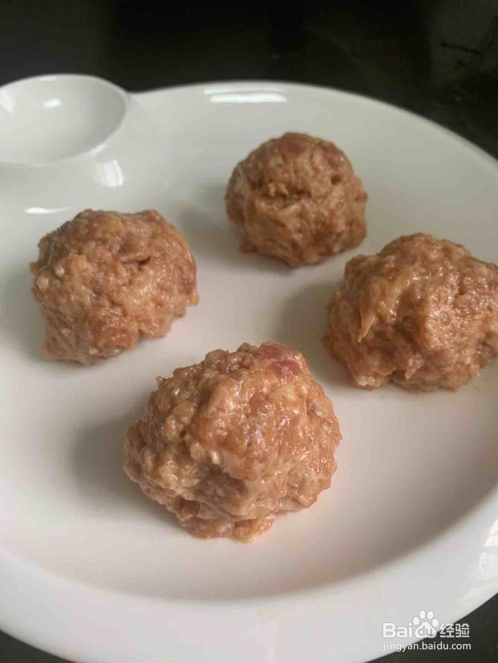 年夜菜推荐~四喜丸子的步骤
