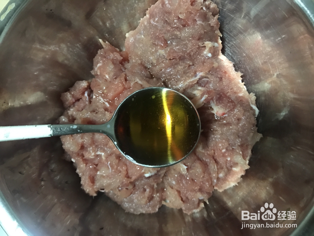 怎么做猪柳蛋汉堡?