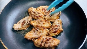 怎么做蜜汁鸡翅