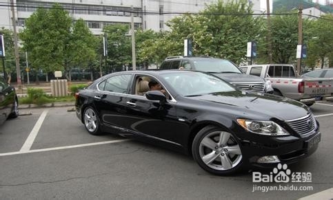 新规定倒车入库技巧