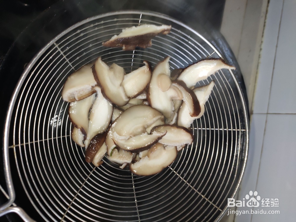 如何做火腿香菇炒青豆