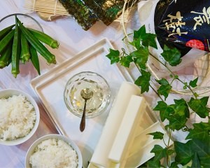 怎么做秋葵花寿司