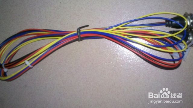 汽车中控屏幕黑屏