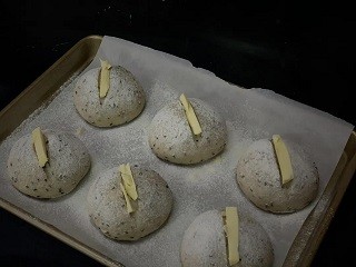 全麦黑芝麻面包球怎么做？