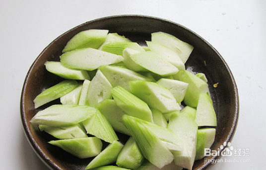 家常丝瓜炖豆腐