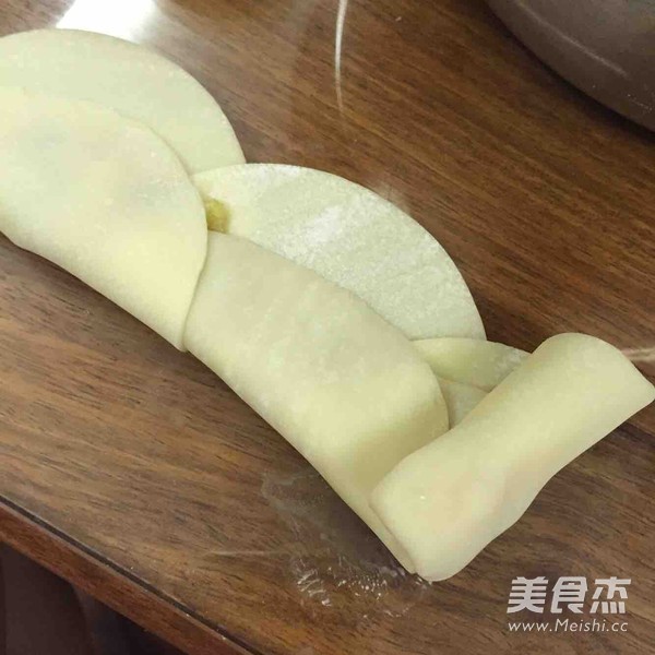 玫瑰花饺子的做法