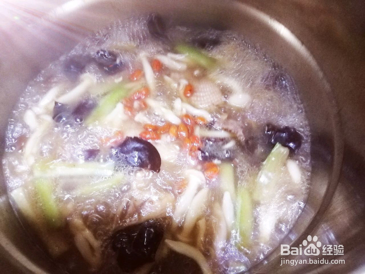 营养菌菇鸡汤美味又滋补的做法