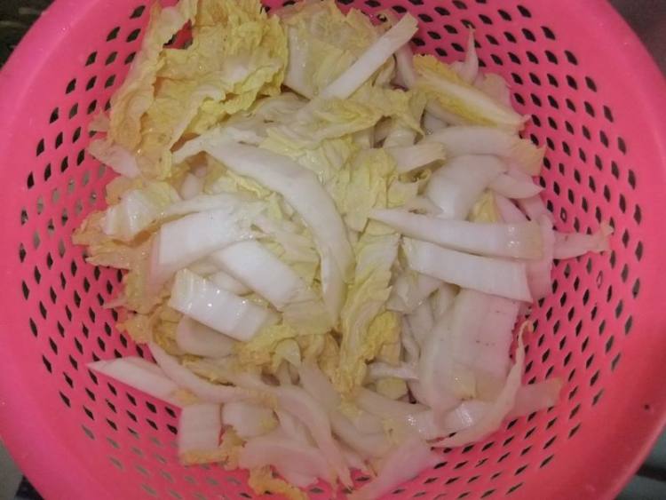 美味而又营养的白菜炖粉条，你会做吗