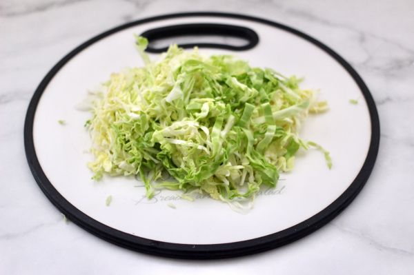 包菜虾皮菜团子