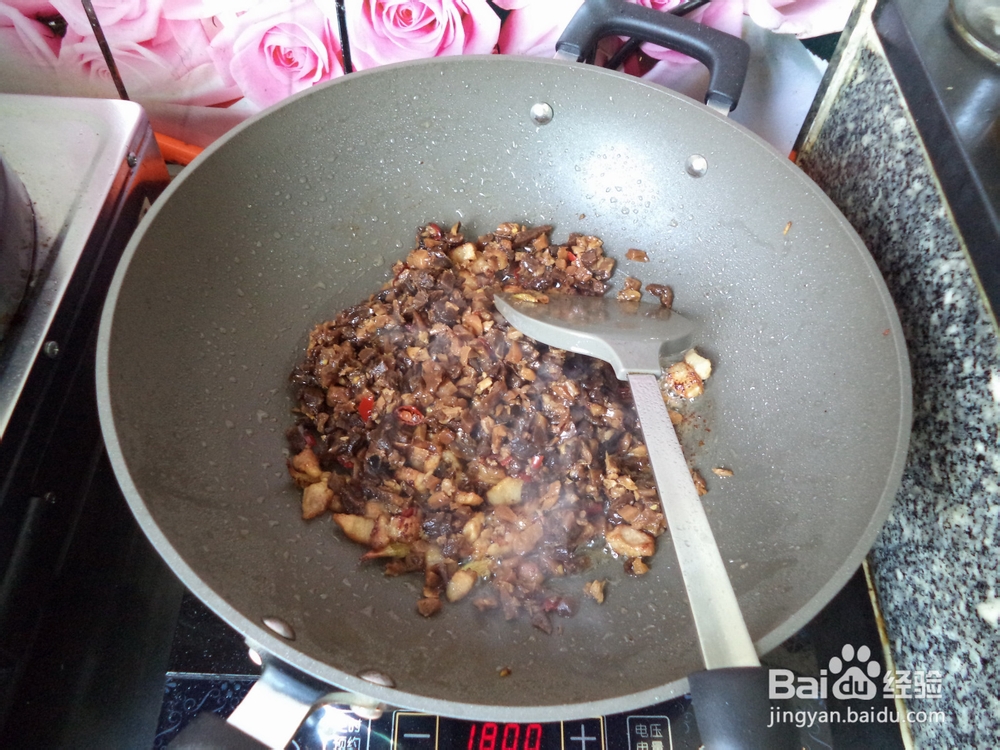 五花肉炒苗家私房菜