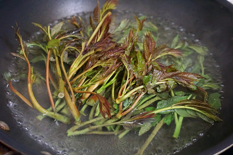 香椿拌面的做法大全，话不多说，赶紧学起来吧！