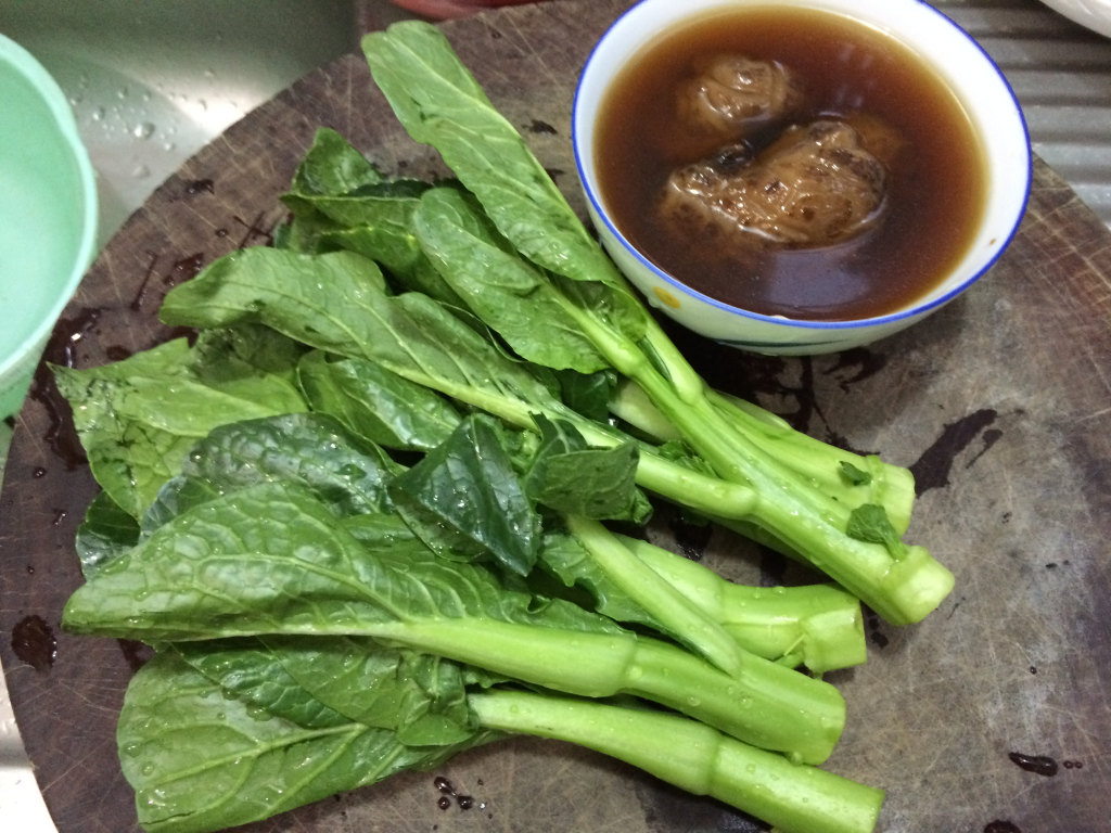 香菇菜心的做法,味道好极了!