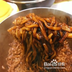 韩国炸酱面怎么做
