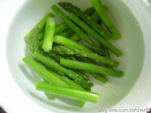 芝士培根芦笋卷