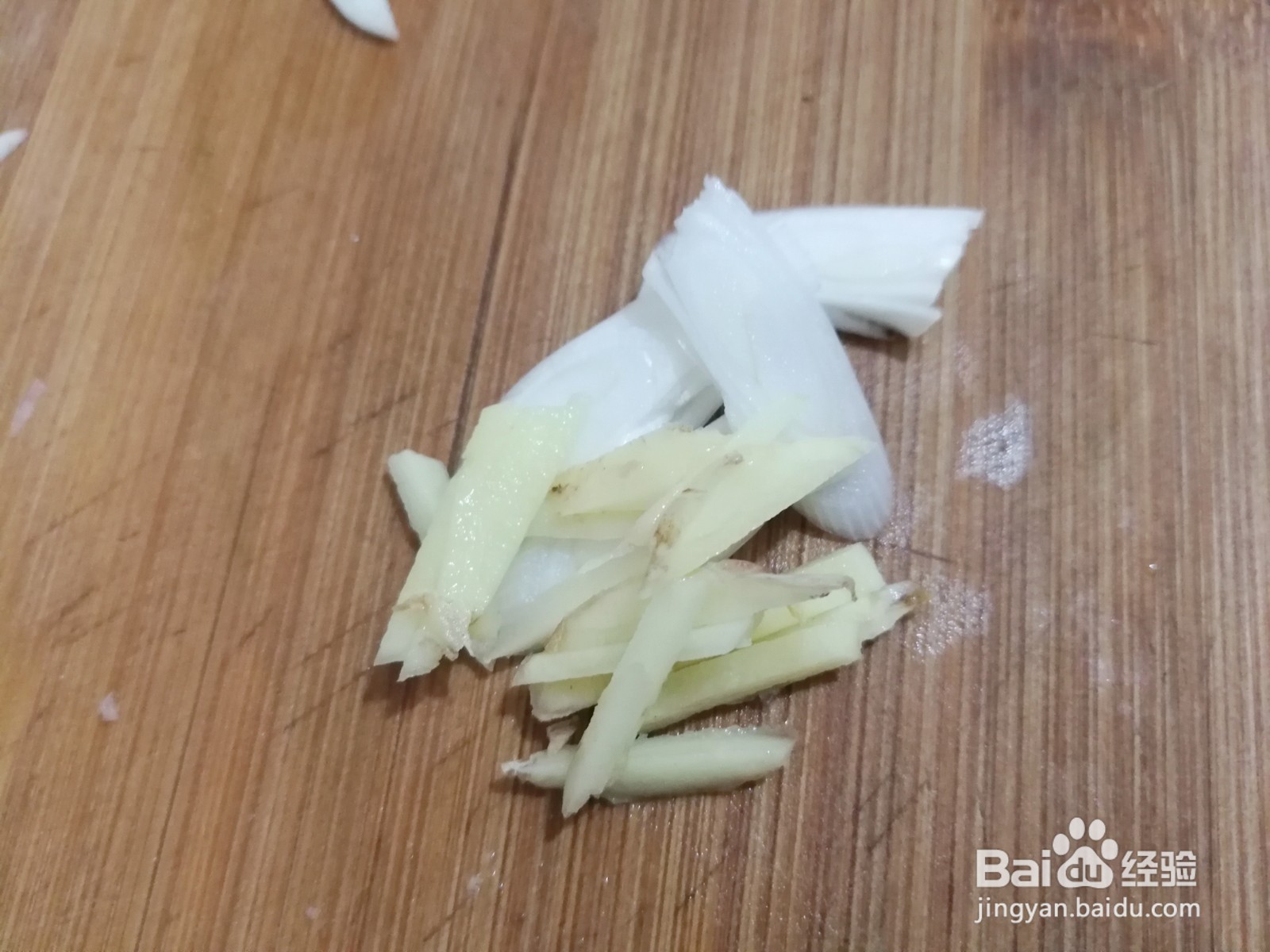 素炒茼蒿的做法