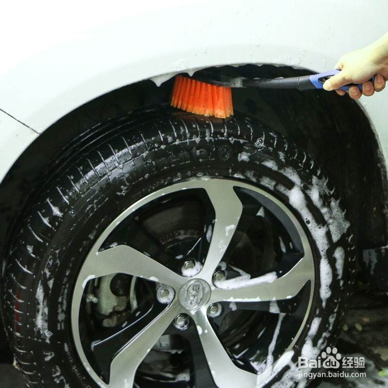 汽车轮毂清洗剂不要让轮毂清洗被忽视！