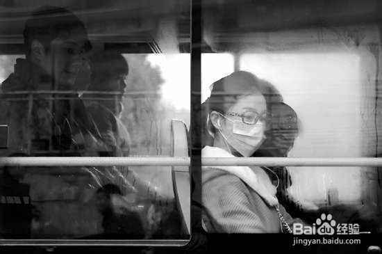 路况不好时坐公交车如何做好安全防护措施