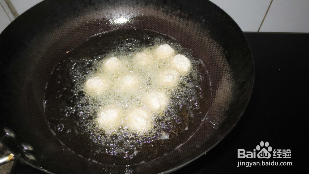 炸好吃的素豆腐丸子