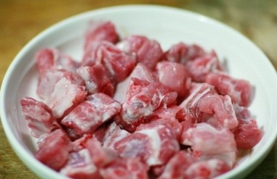 教你特色川味土豆烧排骨的做法
