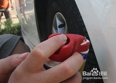 新买的爱车刮痕了怎么办？