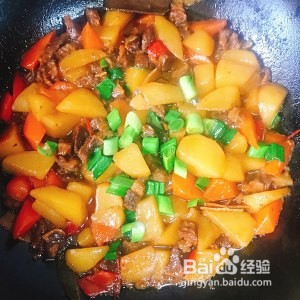 牛腩烧土豆的做法