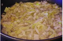 挑逗味蕾炖酸菜的做法