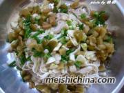 家常小菜:榨菜拌金针菇的做法