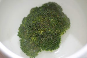 食补佳品西兰花鸡肉条的做法