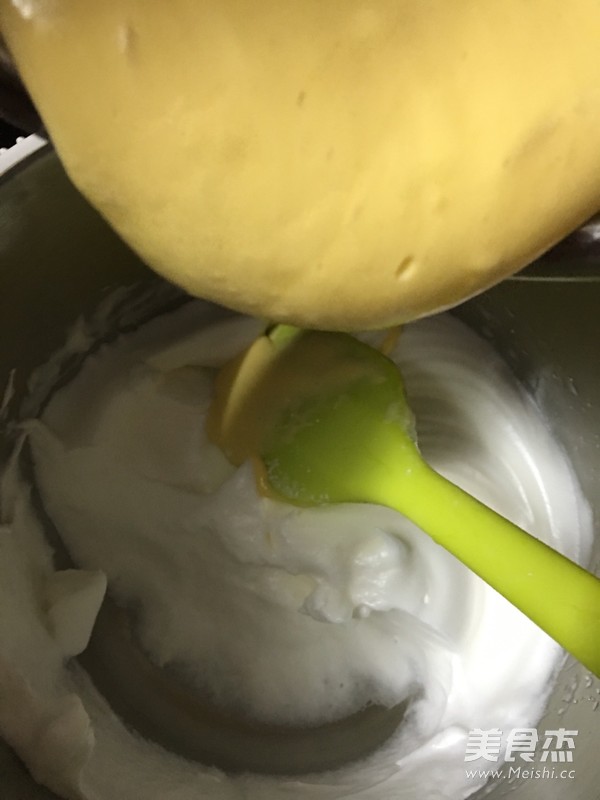 浓浓芝香蛋糕卷