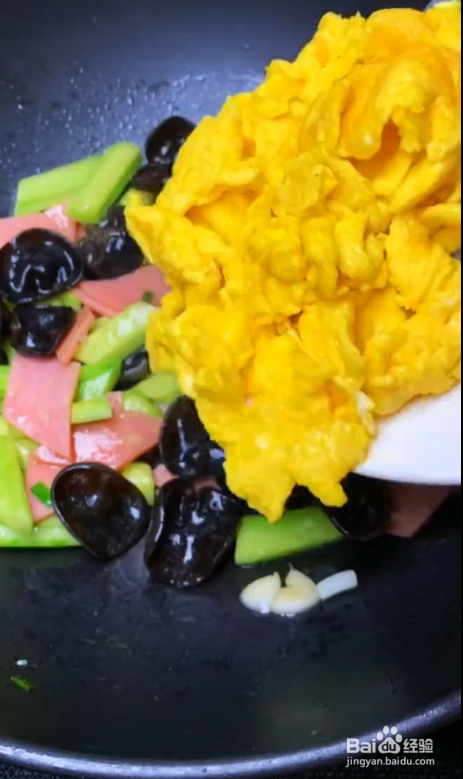 鸡蛋炒黄瓜的做法