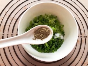 超级酥脆葱油饼的做法
