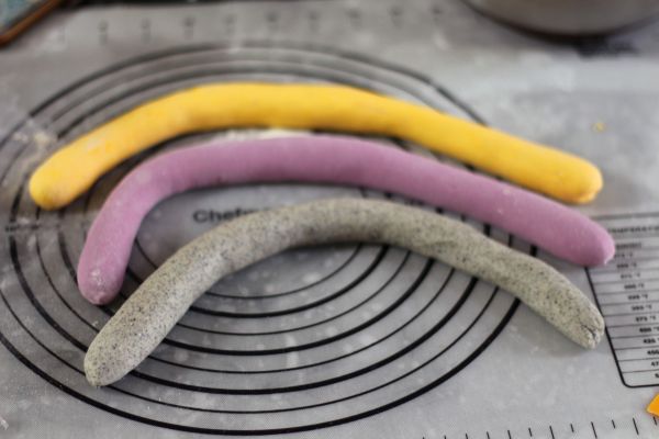 #网红美食我来做#迷你三色馒头