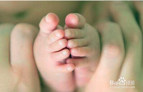 正确处理宝宝发烧的方法