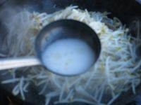 超级好吃春饼的做法,附肉丝炒豆芽,土豆丝做法