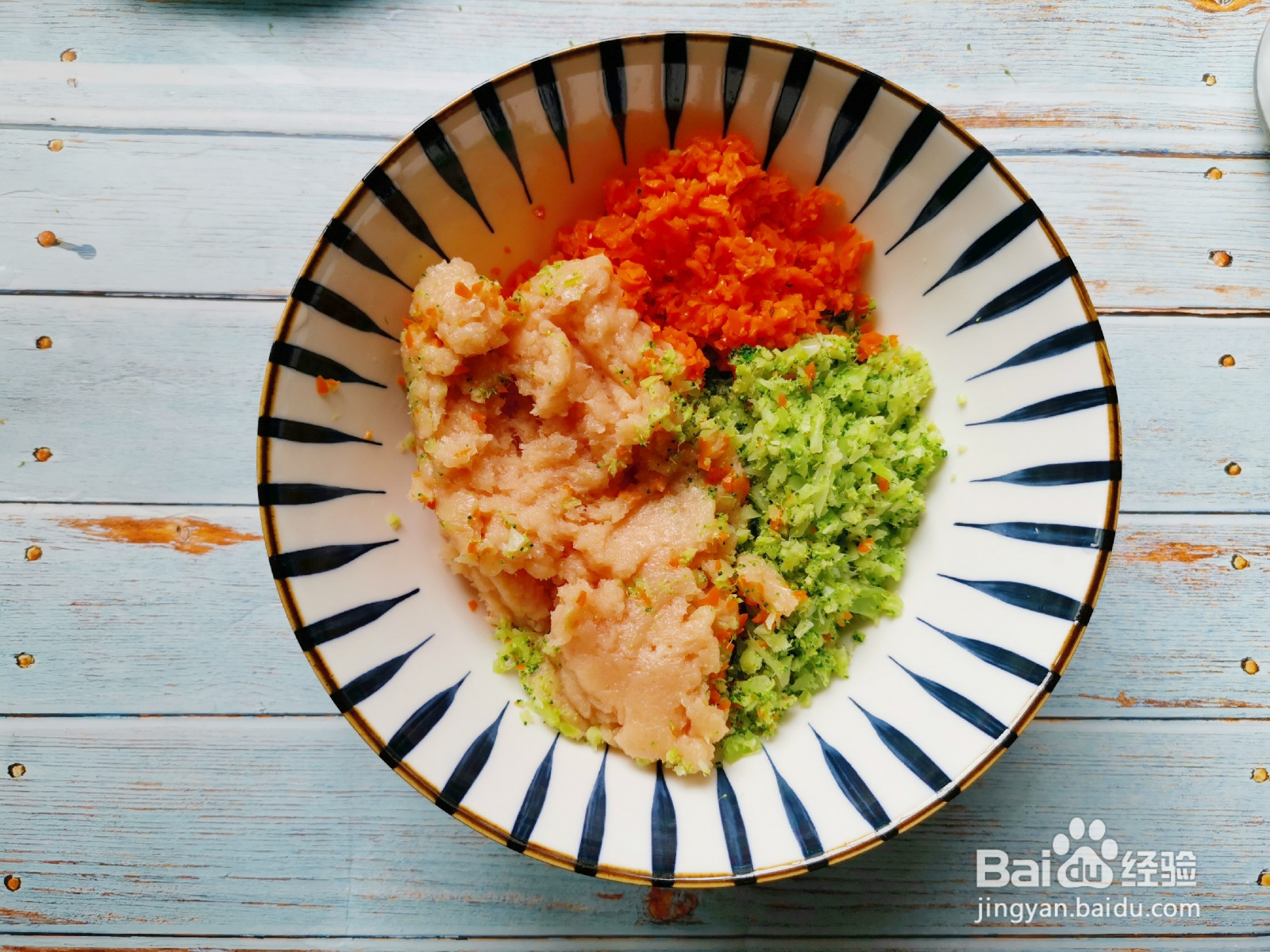 鸡胸肉蔬菜饼的做法